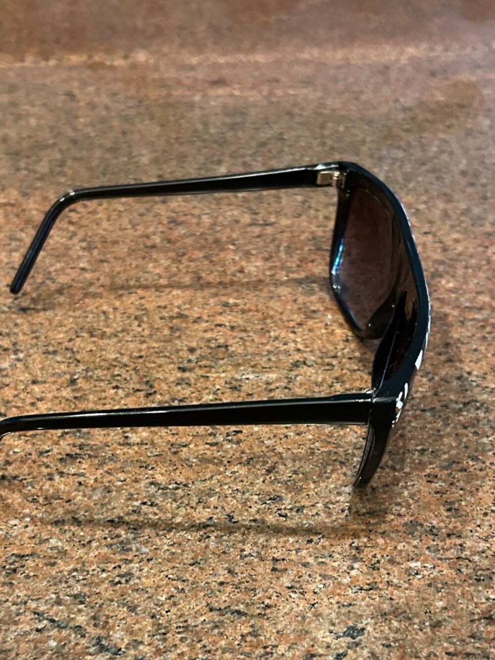 Black and White Sunglasses - NWOT - Picture 3 of 3